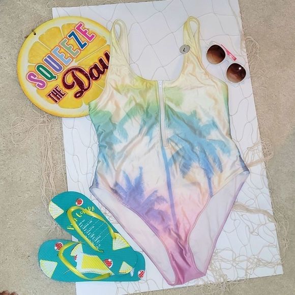 Forever 21 NWT swimsuit L - Picture 1 of 4